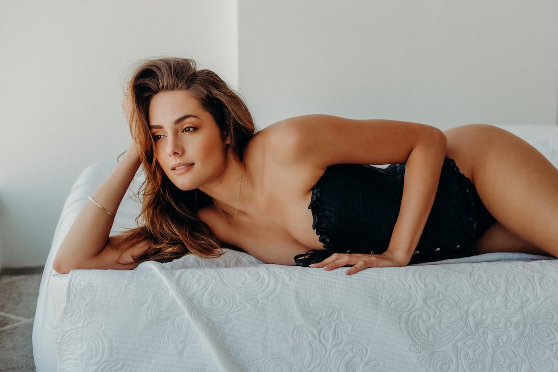 Anal Verkäufe 2023 -Anal Verkäufe 2023 free photo of young woman posing in lingerie